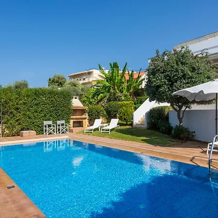فيلة Katerina With Private Pool *